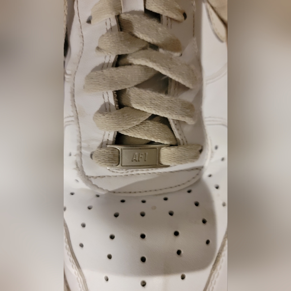 Nike Air Force 1, Size 12.5 - Picture 5 of 6